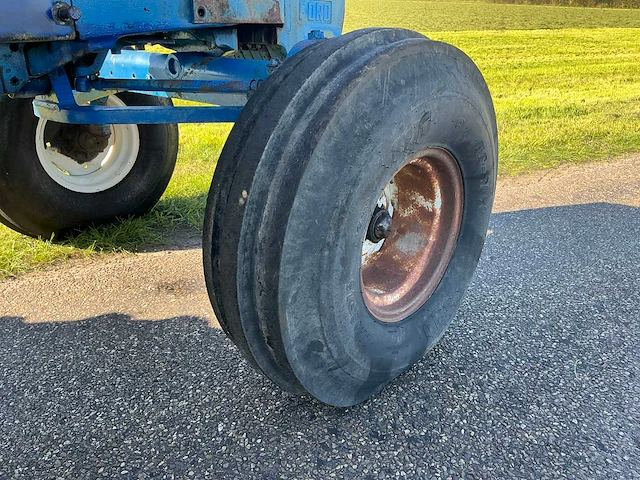 1976 ford 9600 oldtimer tractor - afbeelding 19 van  39