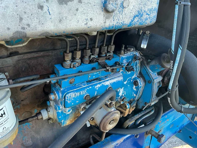 1976 ford 9600 oldtimer tractor - afbeelding 21 van  39