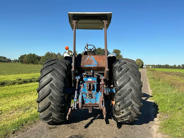 1976 ford 9600 oldtimer tractor - afbeelding 34 van  39