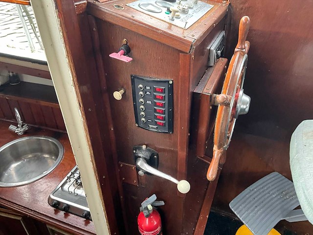 1976 hoogveld ak kruiser motorboot - afbeelding 9 van  25