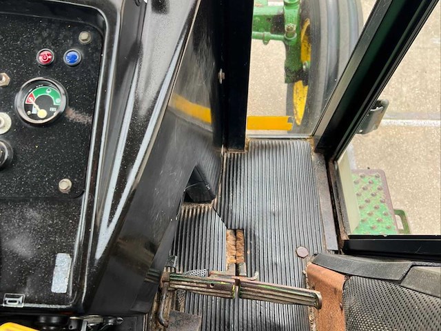 1976 john deere 2130 tweewielaangedreven landbouwtractor - afbeelding 11 van  22