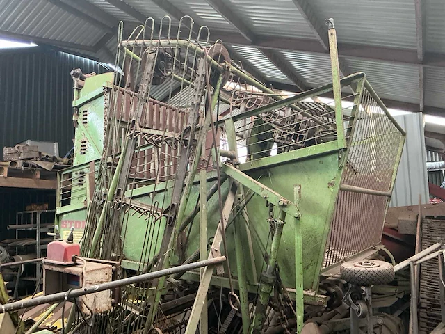 1976 stoll v50 bietenvolrooier – bladopvang – weeginstallatie - afbeelding 20 van  22