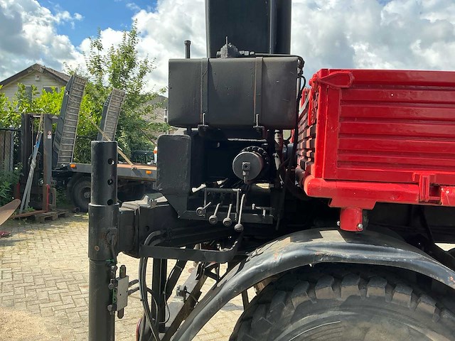 1976 unimog 425.141 u1500 vierwielaangedreven landbouwtractor - afbeelding 26 van  53