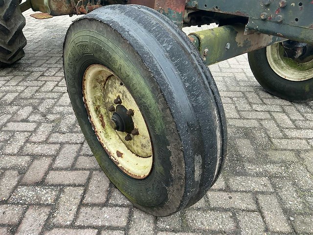 1976 zetor 5711 oldtimer tractor - afbeelding 14 van  24