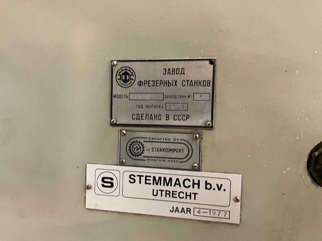 1976 zts gorki 6r81 universele freesmachine - afbeelding 12 van  14