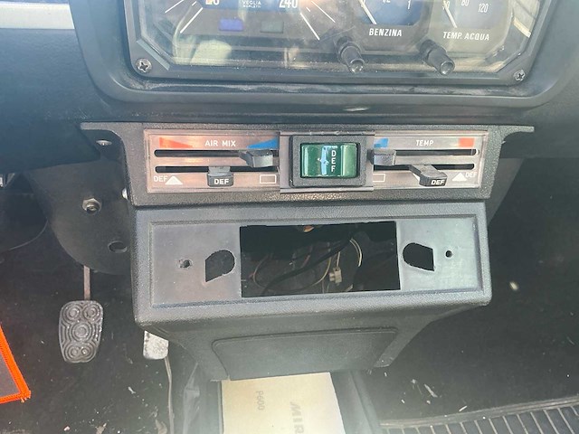 1977 alfa romeo alfetta 2000 gtv 2.0 berlina personenauto - afbeelding 24 van  45