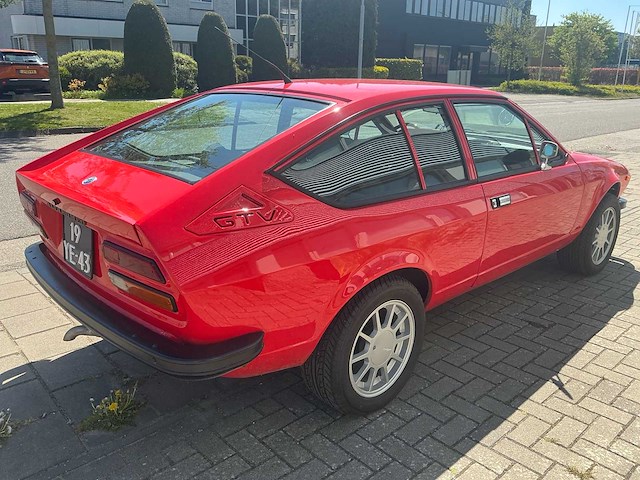 1977 alfa romeo alfetta 2000 gtv 2.0 berlina personenauto - afbeelding 34 van  45
