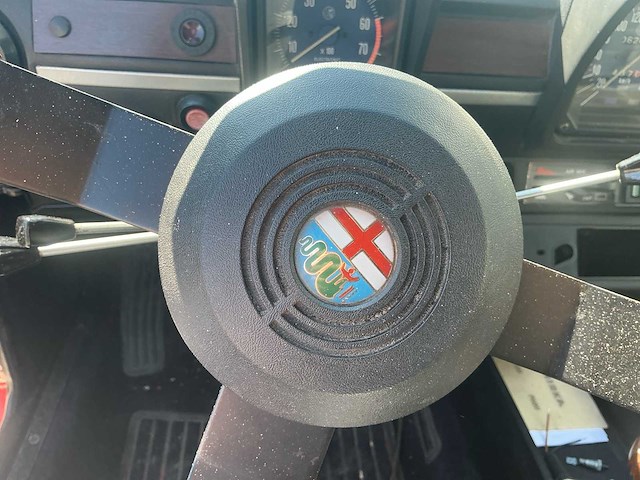 1977 alfa romeo alfetta 2000 gtv 2.0 berlina personenauto - afbeelding 18 van  32