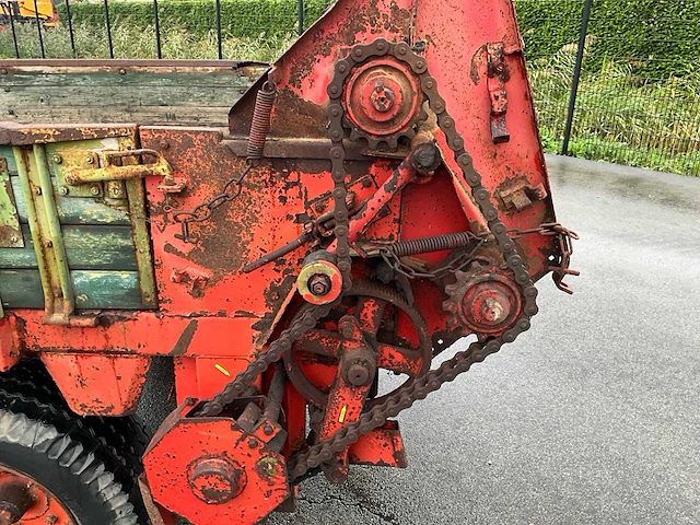 1977 bergmann m44 meststrooier - afbeelding 11 van  16