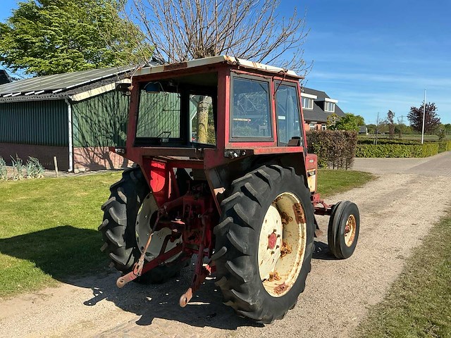 1977 case international 633 tweewielaangedreven landbouwtractor - afbeelding 18 van  23