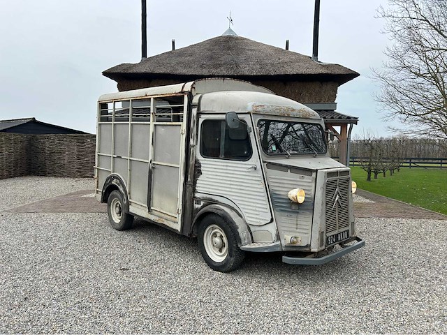 1977 citroën hy oldtimer veewagen foodtruck - afbeelding 1 van  8