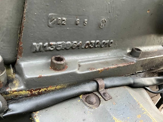 1977 fendt 104 tweewielaangedreven landbouwtractor - afbeelding 7 van  17