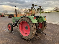1977 fendt 104 tweewielaangedreven landbouwtractor - afbeelding 15 van  17
