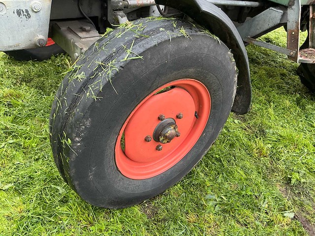 1977 fendt farmer 103s turbomatik fw138s tweewielaangedreven landbouwtractor - afbeelding 2 van  29