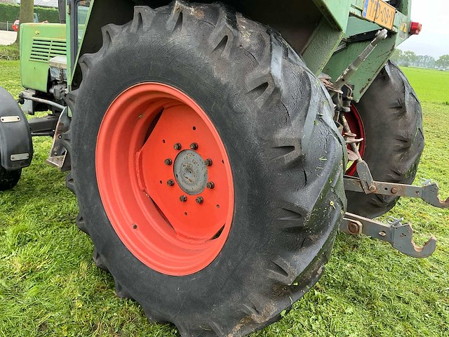 1977 fendt farmer 103s turbomatik fw138s tweewielaangedreven landbouwtractor - afbeelding 3 van  29
