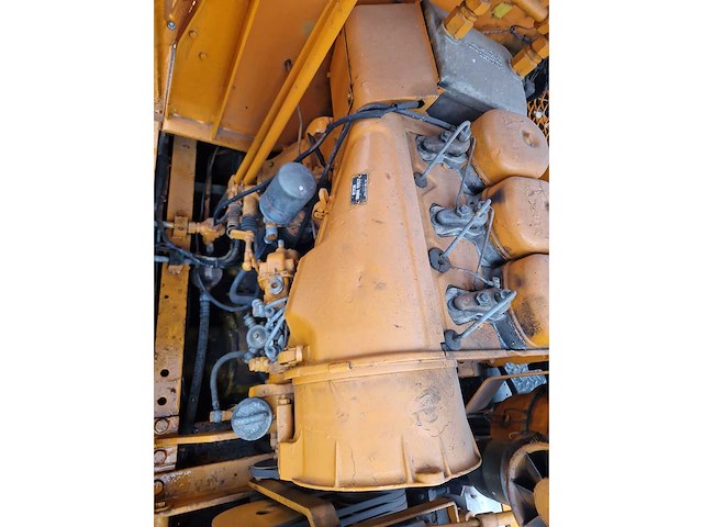 1977 hoes 6000 asfalteermachine - afbeelding 8 van  18