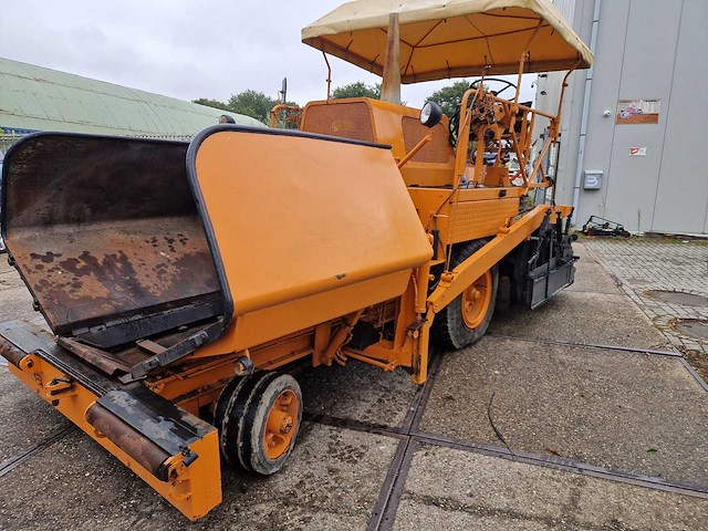 1977 hoes 6000 asfalteermachine - afbeelding 11 van  18