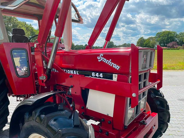 1977 international 644 allrad synchron oldtimer tractor - afbeelding 13 van  44