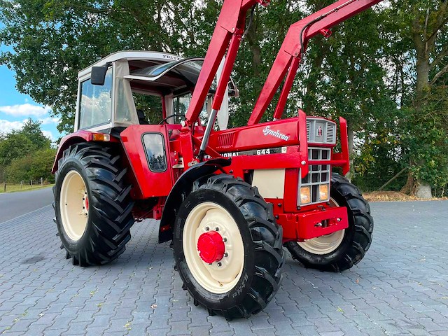 1977 international 644 allrad synchron oldtimer tractor - afbeelding 18 van  44