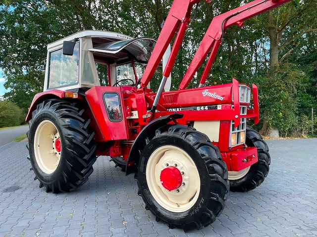 1977 international 644 allrad synchron oldtimer tractor - afbeelding 19 van  44