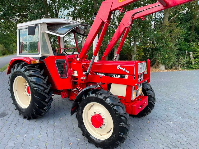 1977 international 644 allrad synchron oldtimer tractor - afbeelding 20 van  44