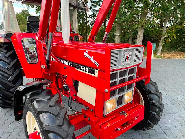1977 international 644 allrad synchron oldtimer tractor - afbeelding 23 van  44