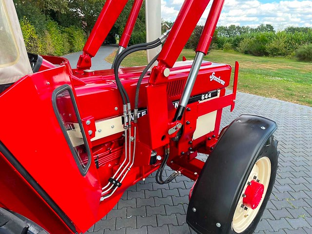 1977 international 644 allrad synchron oldtimer tractor - afbeelding 26 van  44