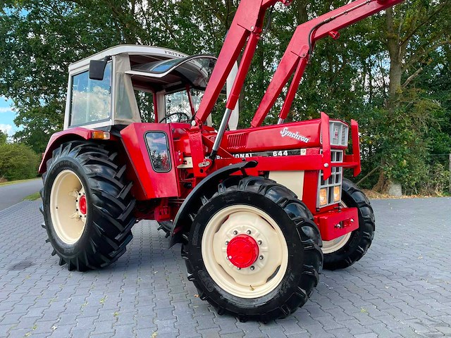 1977 international 644 allrad synchron oldtimer tractor - afbeelding 33 van  44