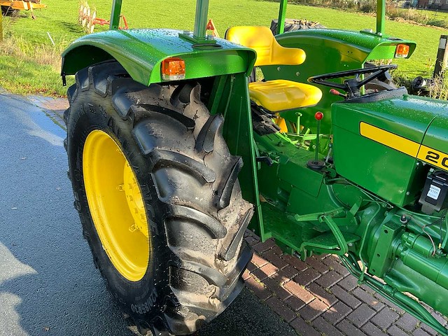 1977 john deere 2030s vierwielaangedreven landbouwtractor - afbeelding 24 van  50