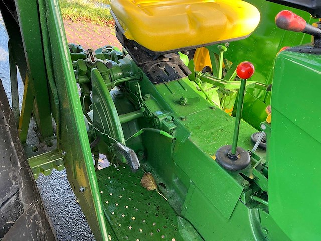 1977 john deere 2030s vierwielaangedreven landbouwtractor - afbeelding 26 van  50
