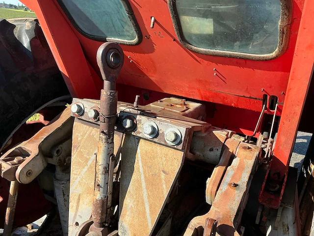 1977 massey ferguson 1155 tweewielaangedreven landbouwtractor - afbeelding 13 van  46