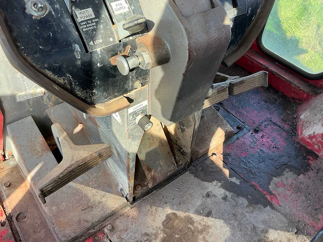 1977 massey ferguson 1155 tweewielaangedreven landbouwtractor - afbeelding 31 van  46