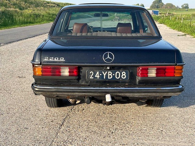 1977 mercedes-benz 200-280 (w123) 220 d oldtimer - afbeelding 18 van  21