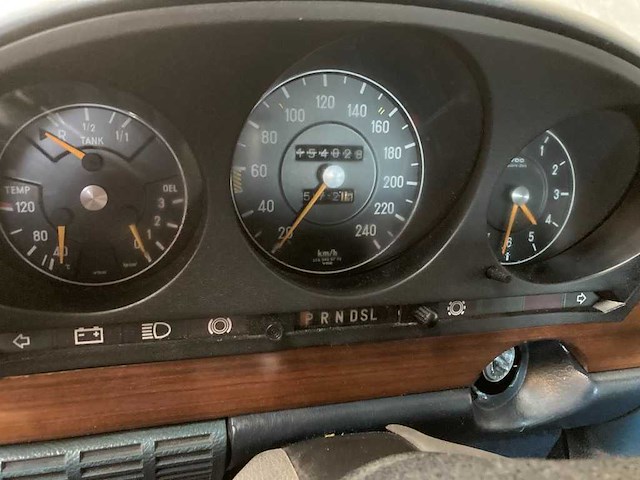 1977 mercedes-benz 450 se (w116) | german luxury saloon - afbeelding 38 van  45
