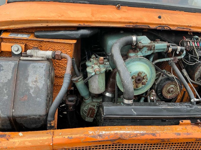 1977 mercedes benz unimog 406 vierwielaangedreven landbouwtractor - afbeelding 5 van  49