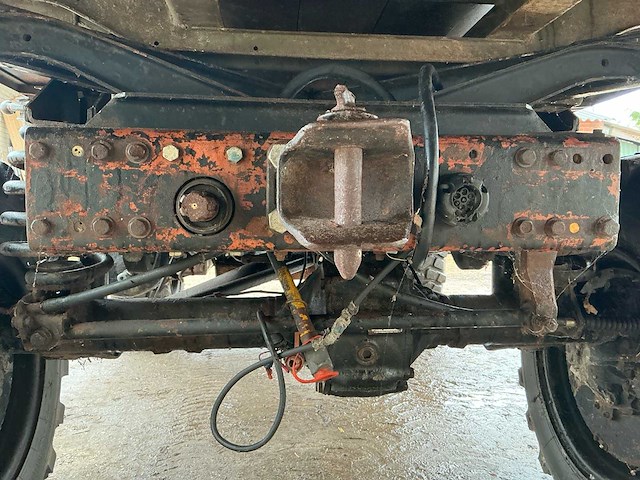 1977 mercedes benz unimog 406 vierwielaangedreven landbouwtractor - afbeelding 11 van  49