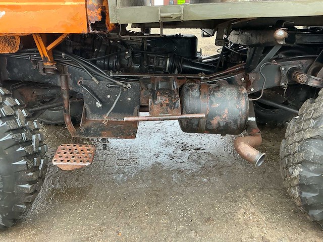 1977 mercedes benz unimog 406 vierwielaangedreven landbouwtractor - afbeelding 22 van  49