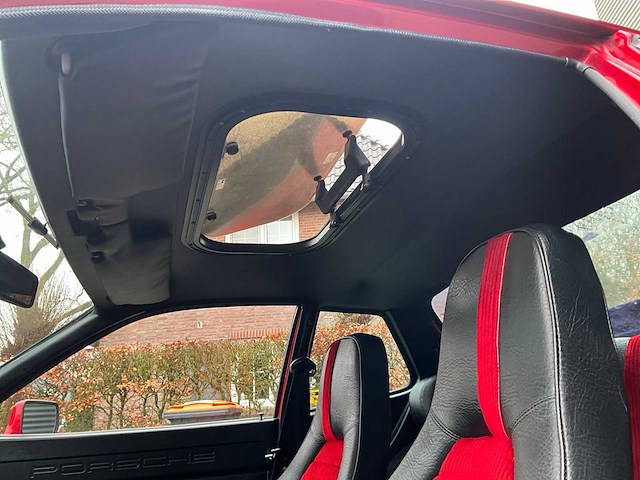 1977 porsche 924 personenauto - afbeelding 2 van  48