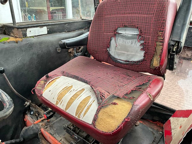 1977 renault 891-4 tracto-control oldtimer tractor - afbeelding 25 van  31