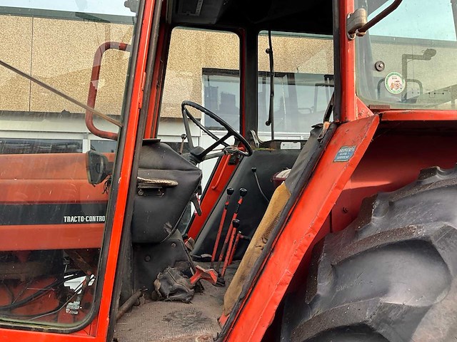 1977 renault 891-4 tracto-control oldtimer tractor - afbeelding 28 van  31