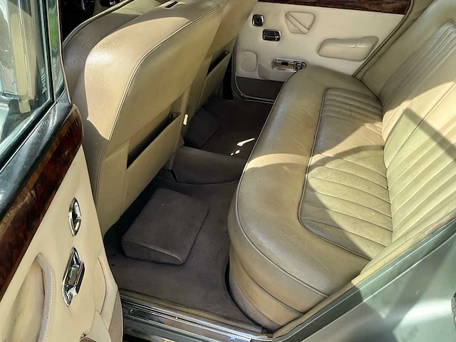 1977 rolls-royce silver shadow 6.8 saloon type ll oldtimer - afbeelding 44 van  50