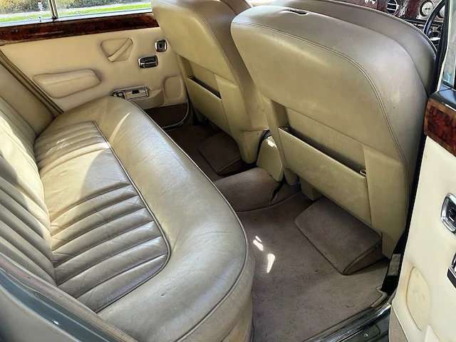 1977 rolls-royce silver shadow 6.8 saloon type ll oldtimer - afbeelding 22 van  50
