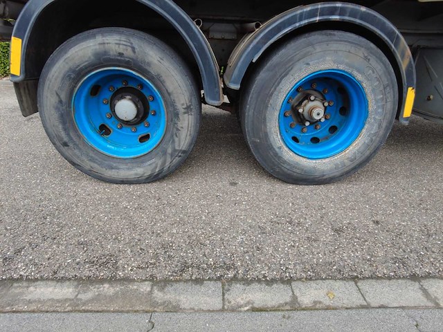 1977 scania 86 ls86s50 6x2 3-zijdige kipper met hmf 1110 laadkraan - afbeelding 3 van  14
