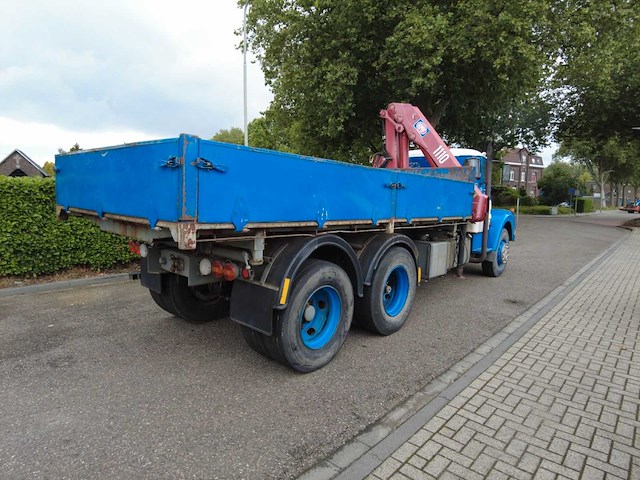 1977 scania 86 ls86s50 6x2 3-zijdige kipper met hmf 1110 laadkraan - afbeelding 9 van  14