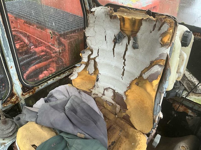 1978 atlas 1302e rupsgraafmachine - afbeelding 12 van  32