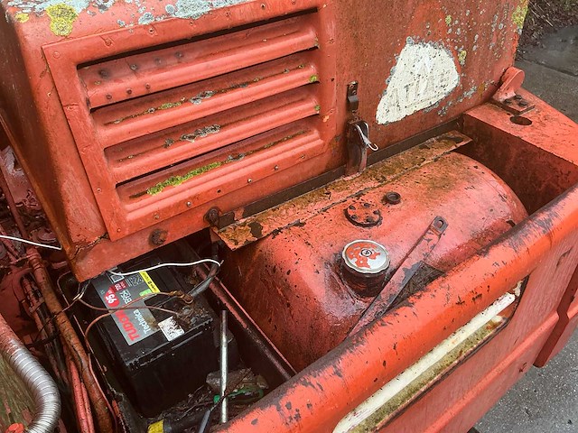 1978 atlas 1302e rupsgraafmachine - afbeelding 13 van  32