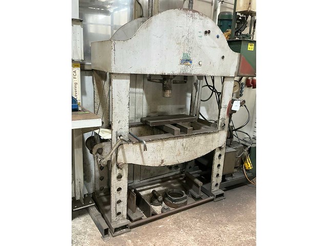 1978 compac p100 hydraulische pers - afbeelding 3 van  6