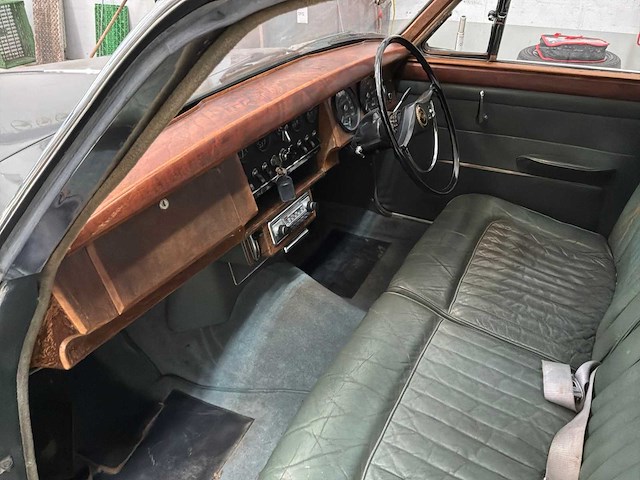 1978 daimler 250 v8 bw oldtimer - afbeelding 24 van  35