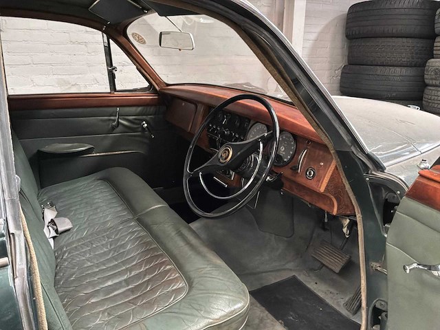 1978 daimler 250 v8 bw oldtimer - afbeelding 32 van  35