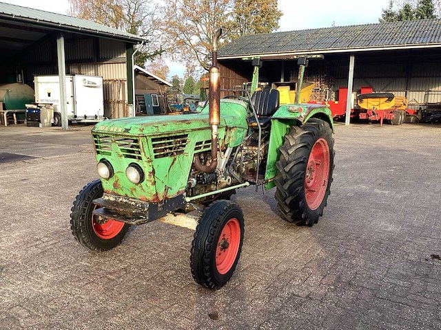 1978 deutz d4006 tweewielaangedreven landbouwtractor - afbeelding 1 van  9